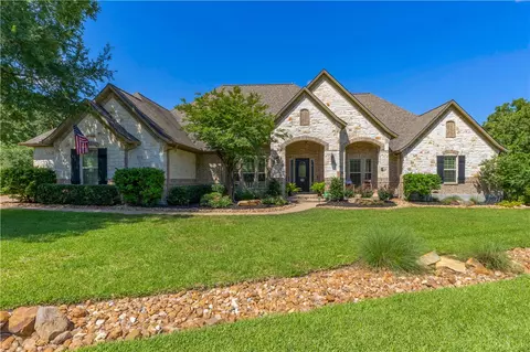 5252 Canvasback Cv, College Station, TX 77845