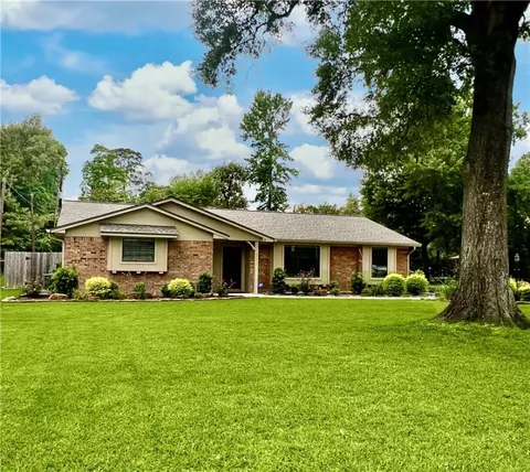 25811 Maplewood Dr, Spring, TX 77386