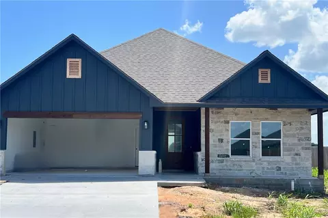 124 Turnrow Cv, Snook, TX 77878