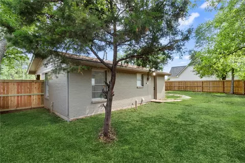 108 Lynn Dr, Bryan, TX 77801 photo 9