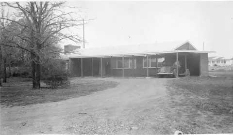 Exterior - 304 Crescent Dr, Bryan, TX 77801 photo 10 of 13