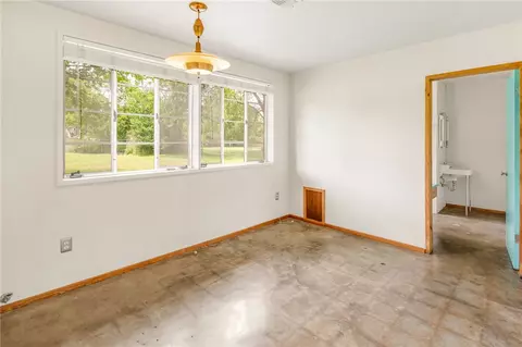 Other - 304 Crescent Dr, Bryan, TX 77801 photo 7 of 10