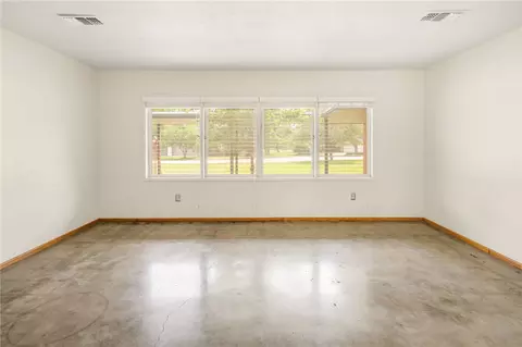 Living - 304 Crescent Dr, Bryan, TX 77801 photo 4 of 5