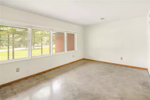 Living - 304 Crescent Dr, Bryan, TX 77801 photo 5 of 5