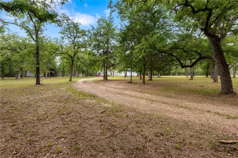 8810 Jackrabbit Ln, Bryan, TX 77808 photo 4