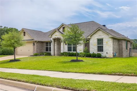 2001 Lexi Ln, Bryan, TX 77807