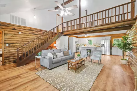6508 Old Independence Rd, Brenham, TX 77833