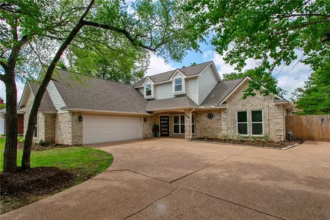 3004 Bolero St, College Station, TX 77845