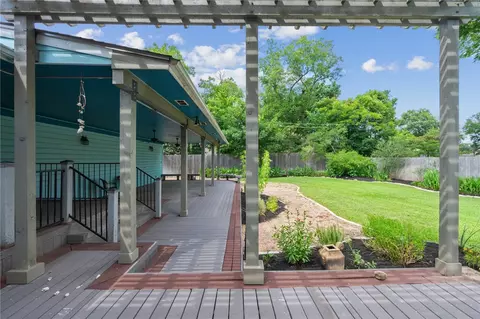 1300 Hoppess St, Bryan, TX 77802 photo 27
