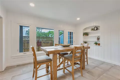 1300 Hoppess St, Bryan, TX 77802 photo 14