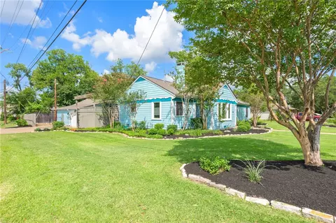 1300 Hoppess St, Bryan, TX 77802 photo 38