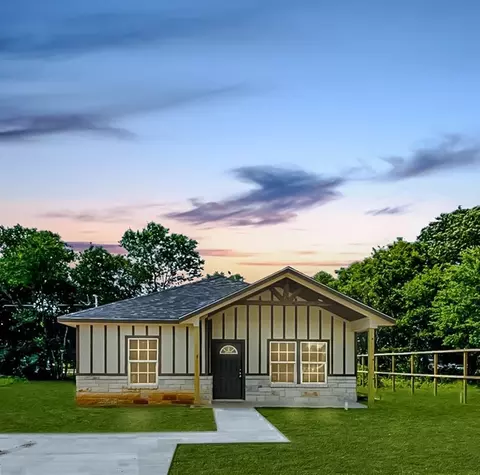 1300 Commerce St, Hearne, TX 77859