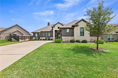 3075 W Embers, Bryan, TX 77808
