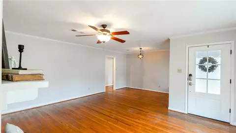1002 Edgewood Dr, Bryan, TX 77802 photo 7