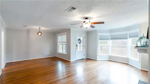 1002 Edgewood Dr, Bryan, TX 77802 photo 9