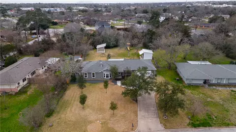 1002 Edgewood Dr, Bryan, TX 77802 photo 35