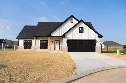 2104 Joppi Ct, Bryan, TX 77807
