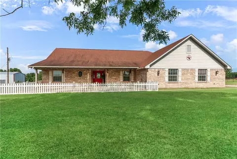 13796 County Road 318, Navasota, TX 77868