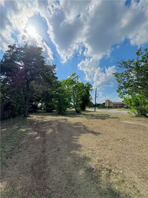 708 N Washington Ave, Bryan, TX 77803 photo 7