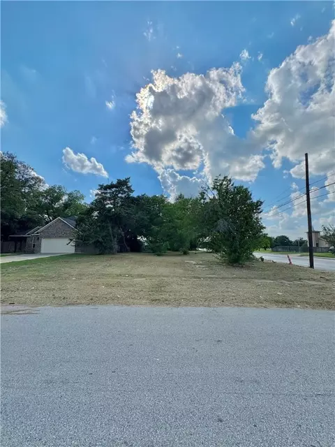 708 N Washington Ave, Bryan, TX 77803