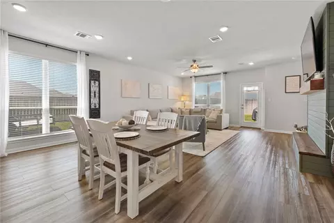 Dining - 1988 Chief St, Bryan, TX 77807 photo 1 of 1