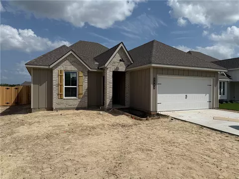 5644 Fox Bluff Dr, Bryan, TX 77807