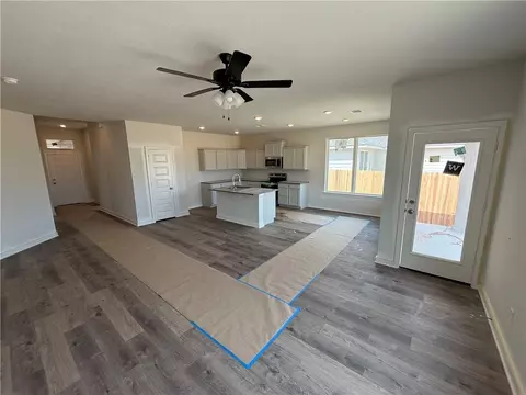 5644 Fox Bluff Dr, Bryan, TX 77807 photo 4