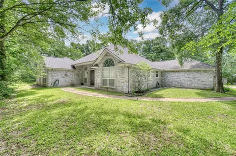 5303 Creek Ln, College Station, TX 77845