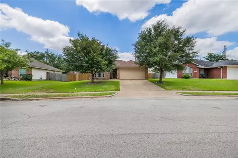 1506 Prairie Dr, Bryan, TX 77802