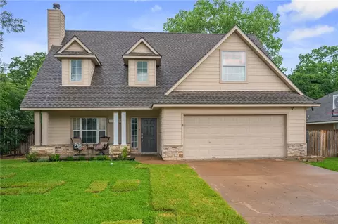 1905 Kingsgate Dr, Bryan, TX 77807