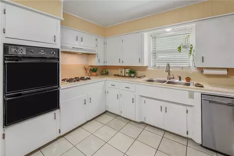 905 Jane Ln, Bryan, TX 77802 photo 18