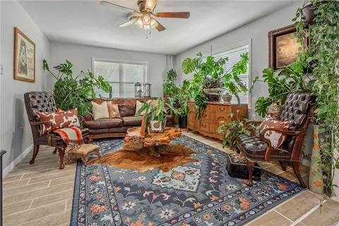905 Jane Ln, Bryan, TX 77802 photo 6
