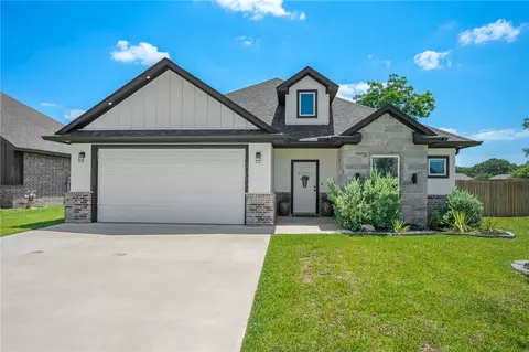2987 Archer Dr, Bryan, TX 77808