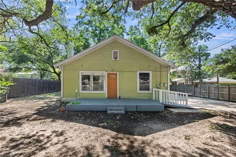 203 Pierce St, Bryan, TX 77803 photo 2