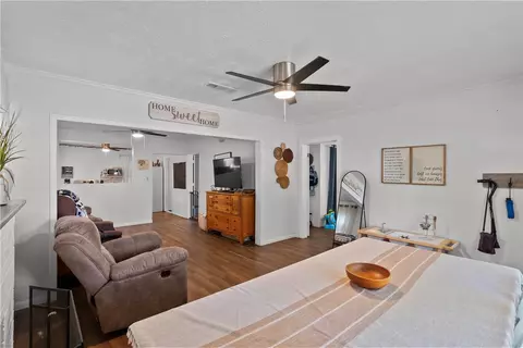 203 Pierce St, Bryan, TX 77803 photo 6