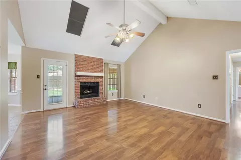 3717 Brighton Drive Dr, Bryan, TX 77802 photo 5
