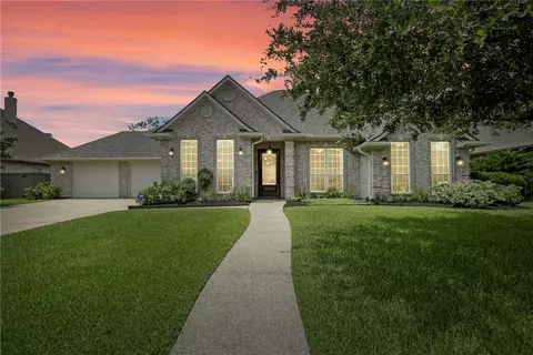 3605 Park Meadow Ln, Bryan, TX 77802