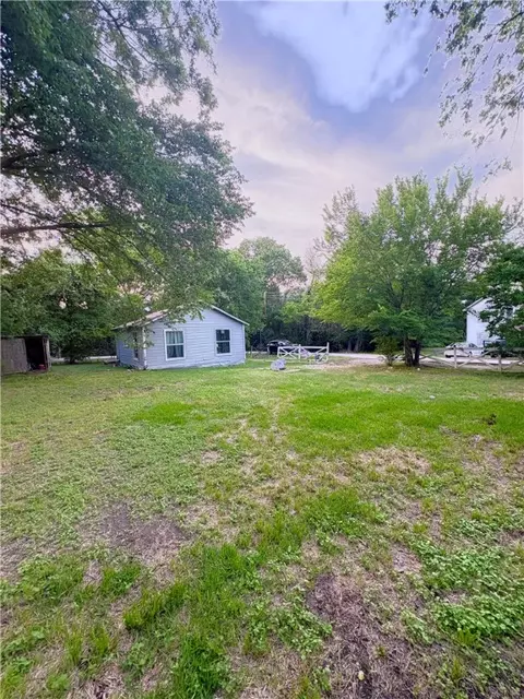 401 E 15th St, Bryan, TX 77803 photo 4