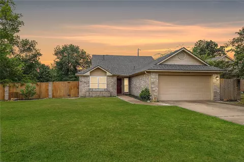 Exterior - 4108 Brompton Ln, Bryan, TX 77802 photo 2 of 15