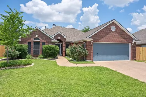 Exterior - 2903 Meadowbrook Ct, College Station, TX 77845 photo 1 of 2