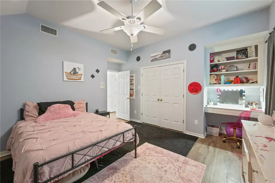 Bedroom - 2903 Meadowbrook Ct, College Station, TX 77845 photo 3 of 6