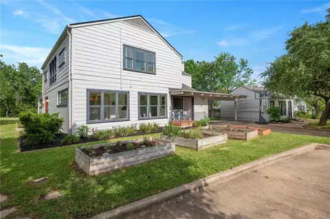 Exterior - 301 Hensel Ave, Bryan, TX 77801 photo 11 of 11