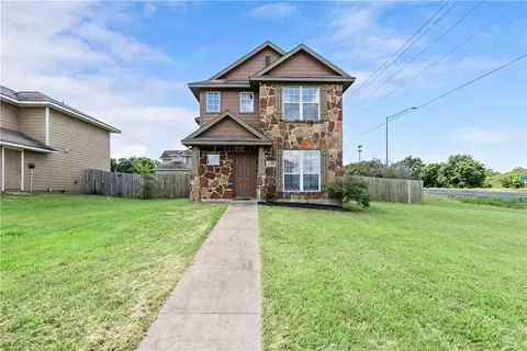 4063 Southern Trace Dr, College Station, TX 77845