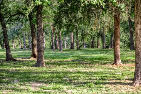 1075 Private Road 4361, Dime Box, TX 77853