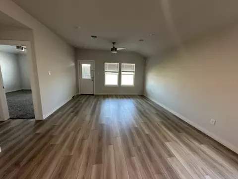 910 Kickapoo Ln, College Station, TX 77845 photo 9
