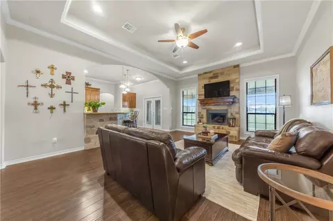 6997 Shirley Rd, Bryan, TX 77808 photo 5