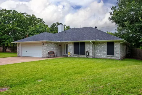 3960 Windfree Dr, College Station, TX 77845
