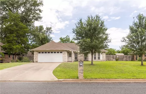 2908 Rayado Ct S, College Station, TX 77845