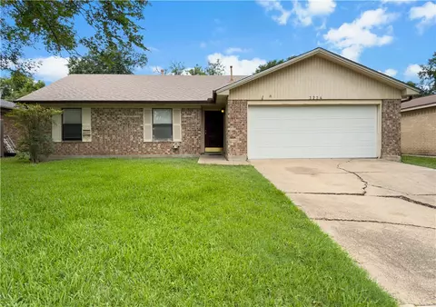 Exterior - 3234 Red Robin Loop, Bryan, TX 77802 photo 2 of 5