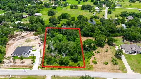 7620 Field Creek Estates Dr, Bryan, TX 77808